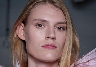 Cabello fuerte y denso durante todo el año: cápsulas de farmacia recomendadas por dermatólogos